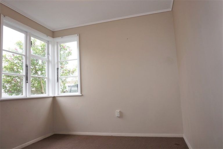 Photo of property in 8 Johnston Street, Foxton, 4814