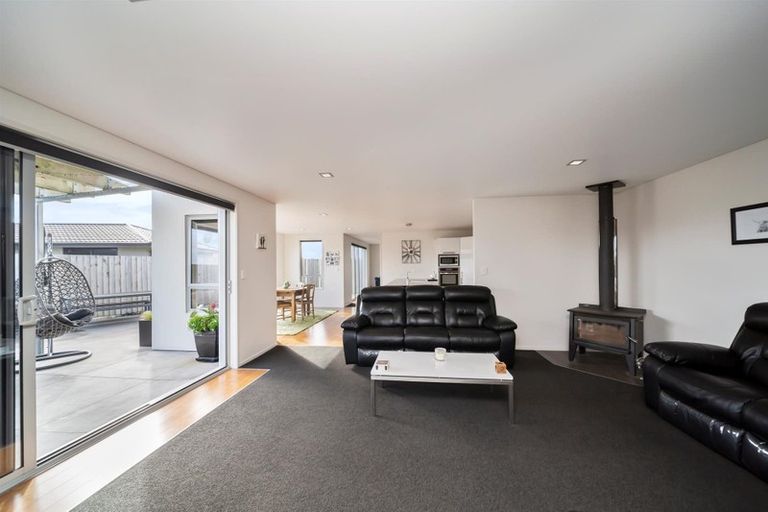 Photo of property in 7 Reremoana Close, Hawera, 4610