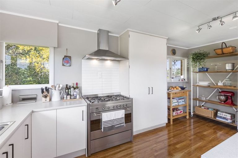 Photo of property in 68 Laurence Street, Manly, Whangaparaoa, 0930