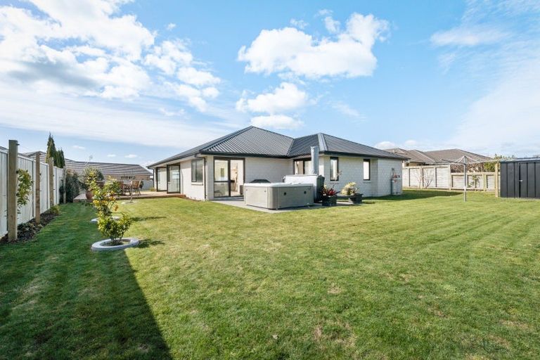 Photo of property in 6 Vantage Place, Omokoroa, 3114