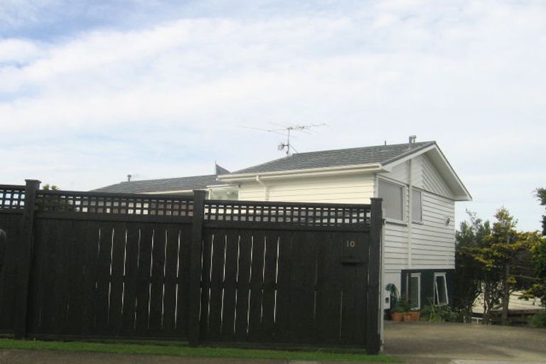 Photo of property in 10 Laurel Grove, Maungaraki, Lower Hutt, 5010