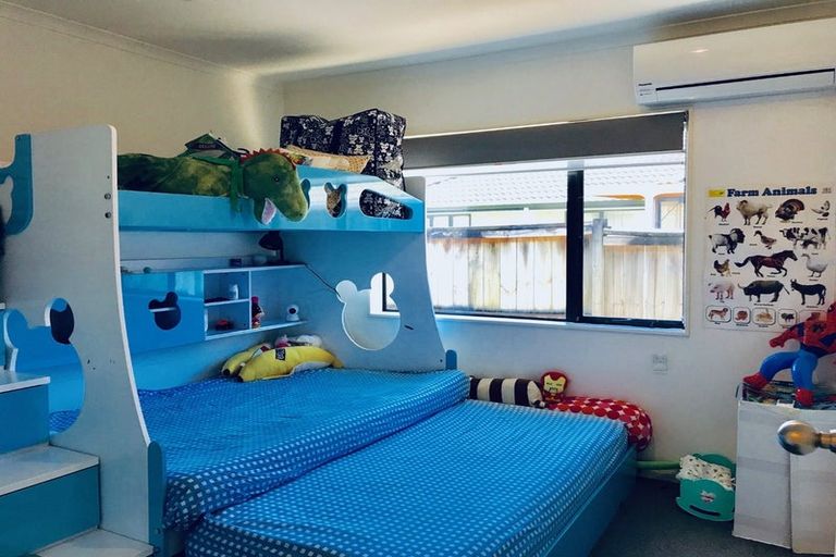 Photo of property in 7 Banshire Close, Flat Bush, Auckland, 2016