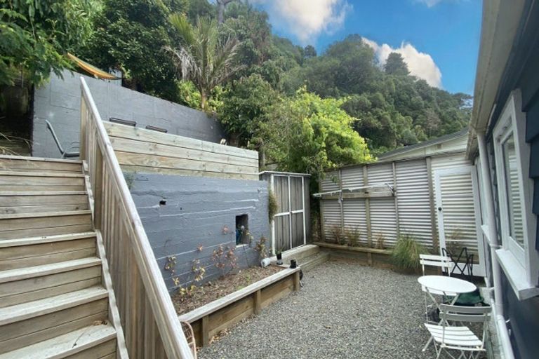 Photo of property in 197 Marine Parade, Seatoun, Wellington, 6022
