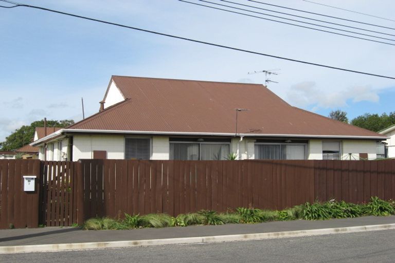 Photo of property in 2/84 Osborne Street, Waltham, Christchurch, 8011