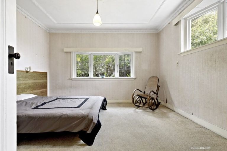 Photo of property in 35 Aparima Avenue, Miramar, Wellington, 6022