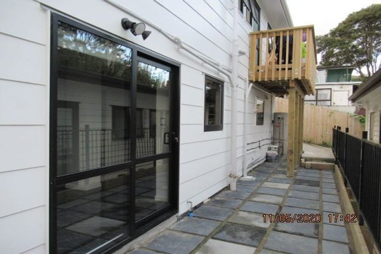 Photo of property in 5 Fernhaven Place, Massey, Auckland, 0614