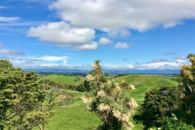 Photo of property in 132 Mount Taylor Drive, Feilding, 4775