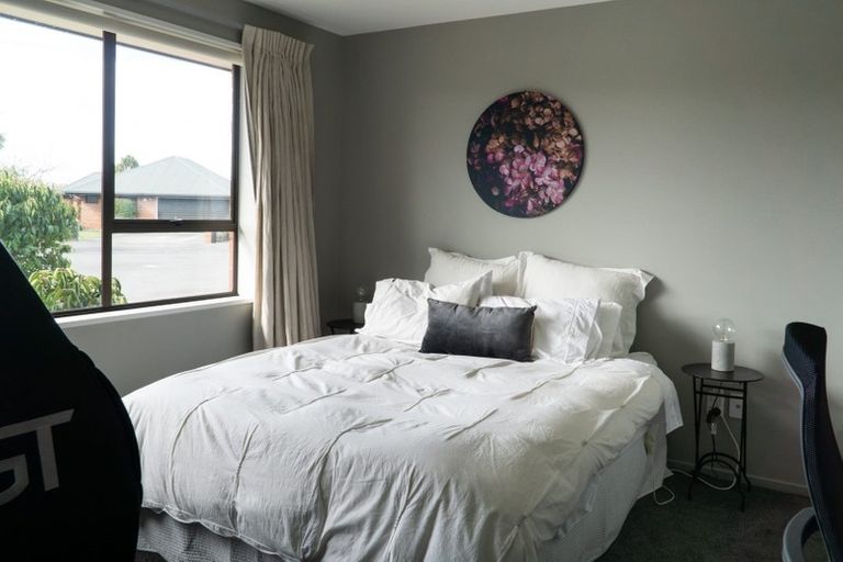 Photo of property in 27 Tivoli Place, Bishopdale, Christchurch, 8053