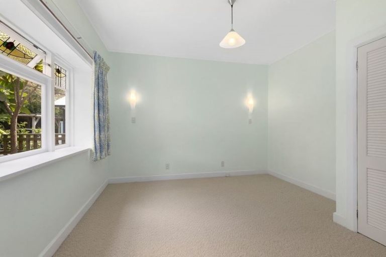 Photo of property in 97 Oroua Street, Eastbourne, Lower Hutt, 5013