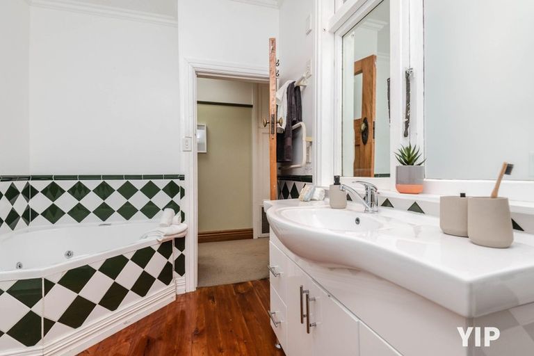 Photo of property in 48 Middleton Road, Johnsonville, Wellington, 6037