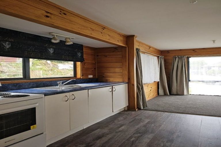 Photo of property in 1-1a Jackson Terrace, Ranui, Porirua, 5024