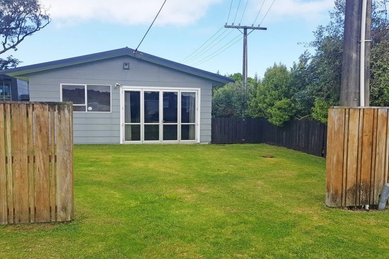 Photo of property in 11 Te Kapua Street, Oakura, Hikurangi, 0184