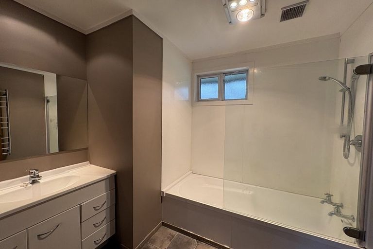 Photo of property in 25 Hodgkins Street, Pukehangi, Rotorua, 3015