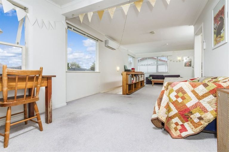 Photo of property in 2/45 Francis Street, Hauraki, Auckland, 0622
