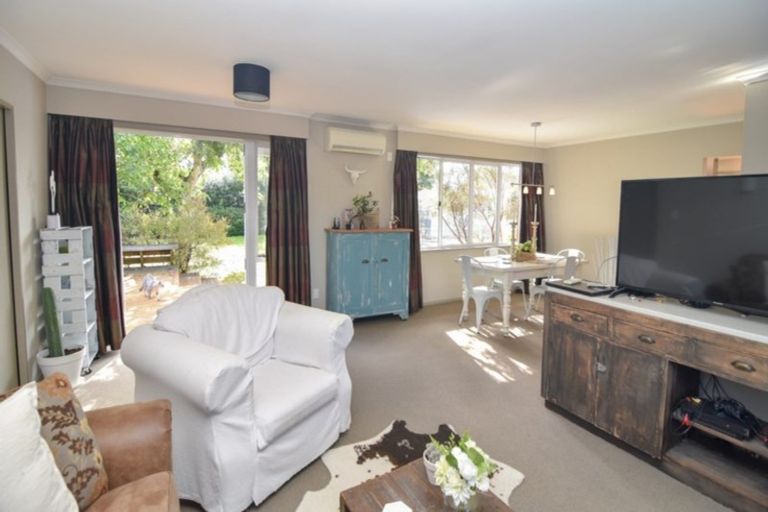 Photo of property in 23 Armstrong Avenue, Carterton, 5713