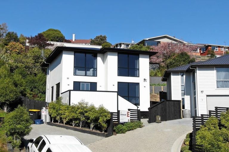 Photo of property in 25 Brugh Place, Andersons Bay, Dunedin, 9013