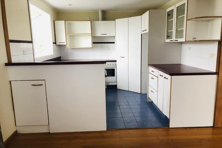 Photo of property in 5 Chorley Avenue, Massey, Auckland, 0614