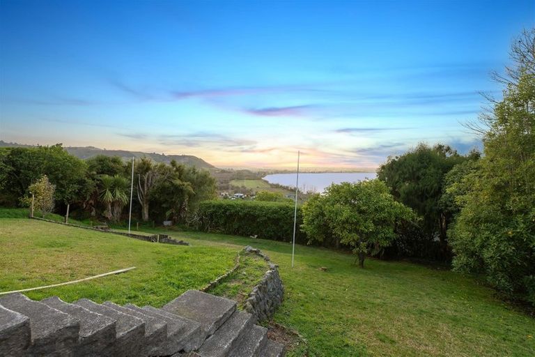 Photo of property in 7a Naera Place, Kawaha Point, Rotorua, 3010