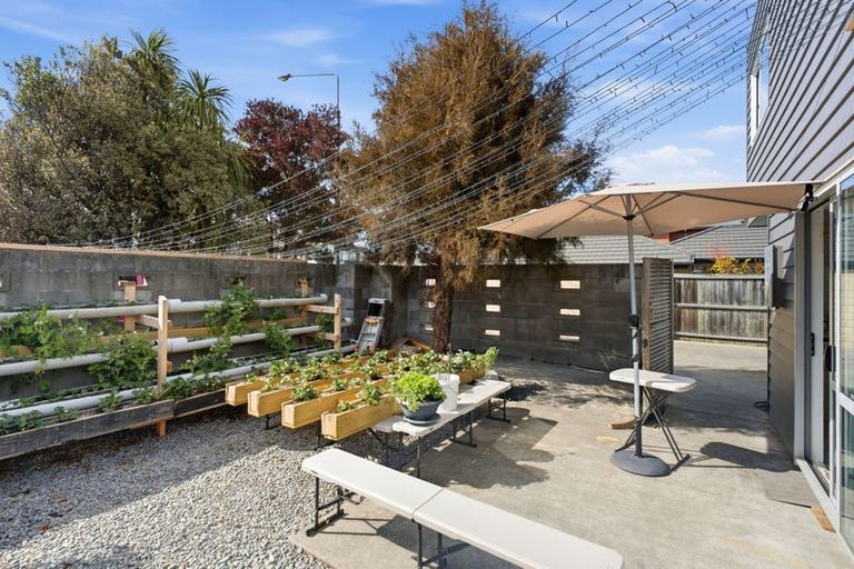 Photo of property in 75 Mandeville Street, Riccarton, Christchurch, 8011