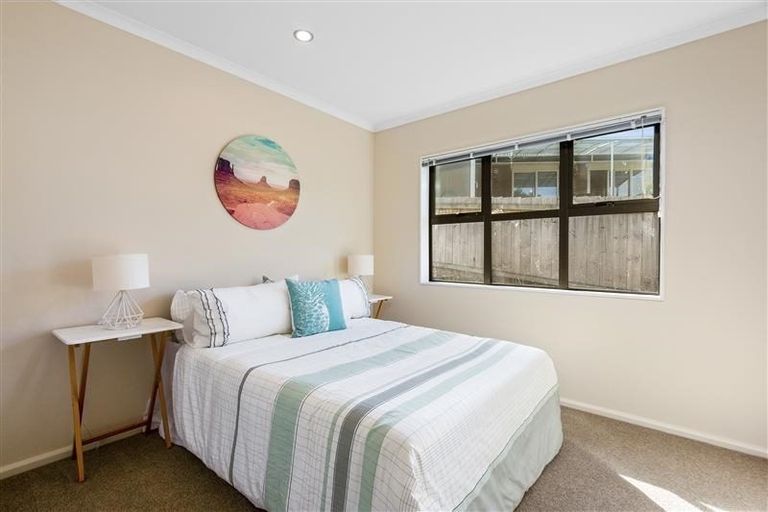 Photo of property in 84 Tiriwa Drive, Massey, Auckland, 0614