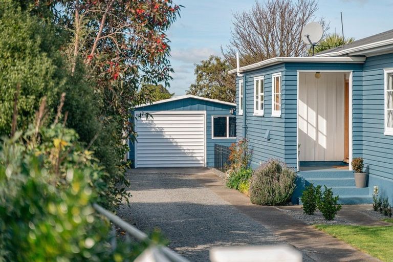 Photo of property in 4 Birdwood Street, Featherston, 5710