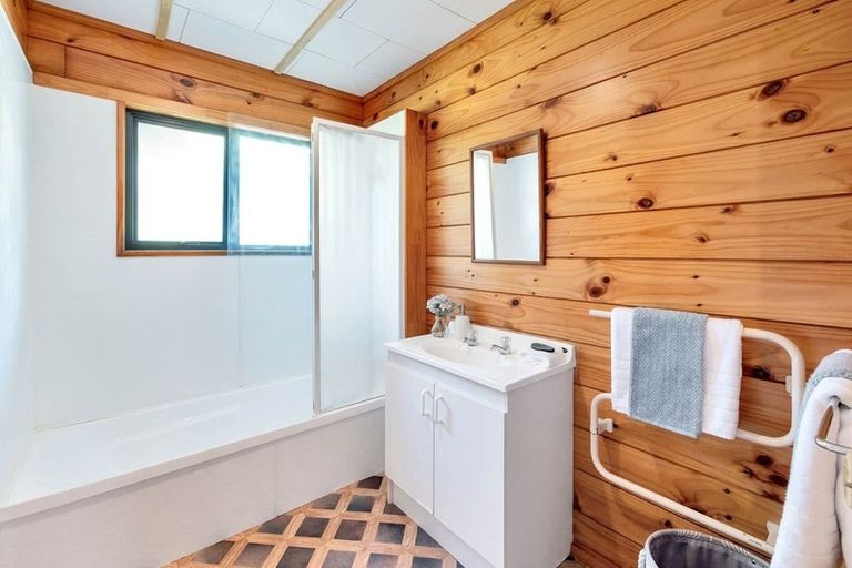 Photo of property in 29a Verbena Road, Birkdale, Auckland, 0626