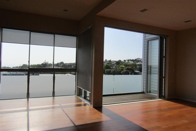Photo of property in Wilk Heights, 10/8 Wilk Lane, Browns Bay, Auckland, 0630