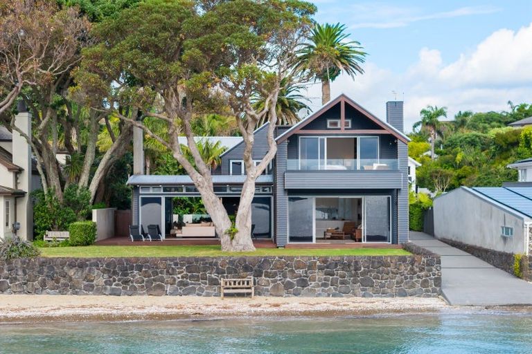 Photo of property in 8 Musick Point Road, Bucklands Beach, Auckland, 2012