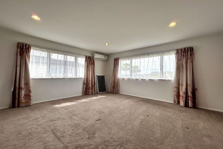 Photo of property in 10 Irongate Avenue, Ranui, Auckland, 0612