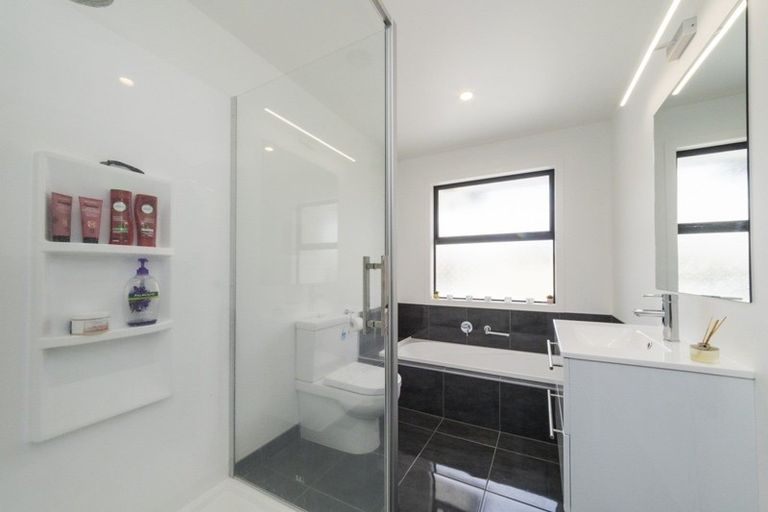 Photo of property in 3b Christian Place, Awapuni, Palmerston North, 4412