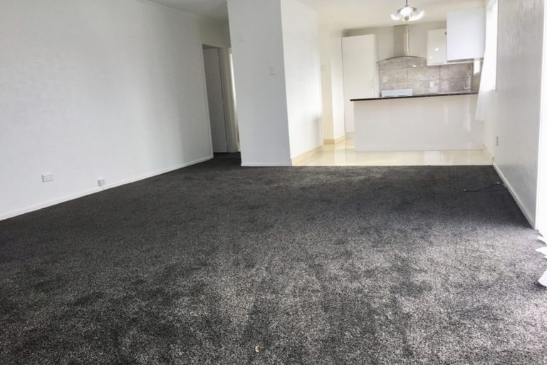 Photo of property in 10 Hamblyn Place, Ranui, Auckland, 0612