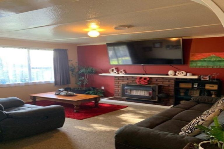 Photo of property in 23 High Street, Hawera, 4610