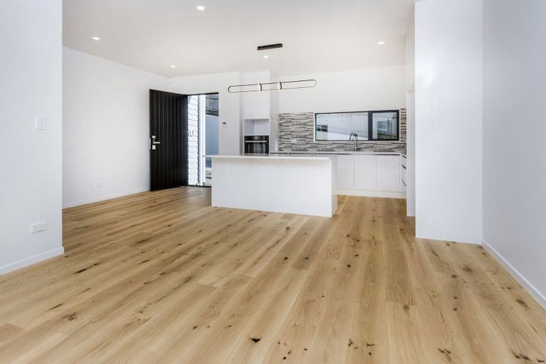 Photo of property in 31b Linwood Avenue, Forrest Hill, Auckland, 0620