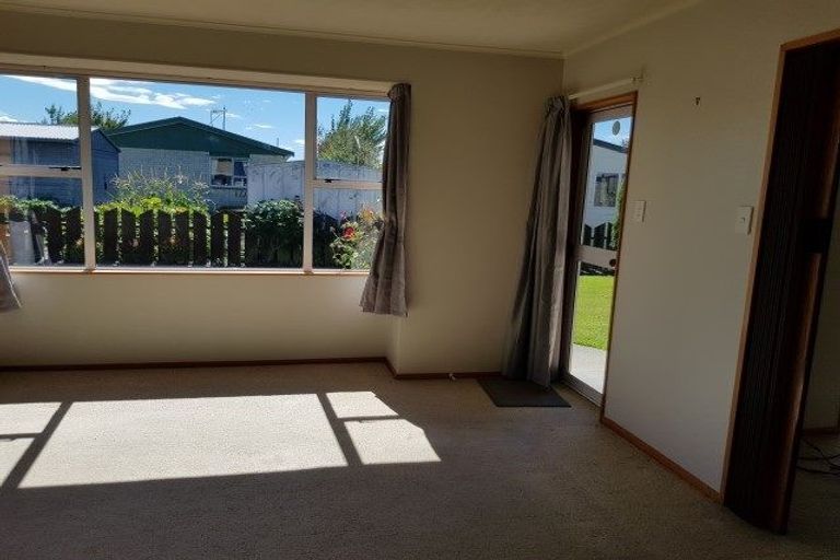 Photo of property in 1 Calder Place, Winton, 9720