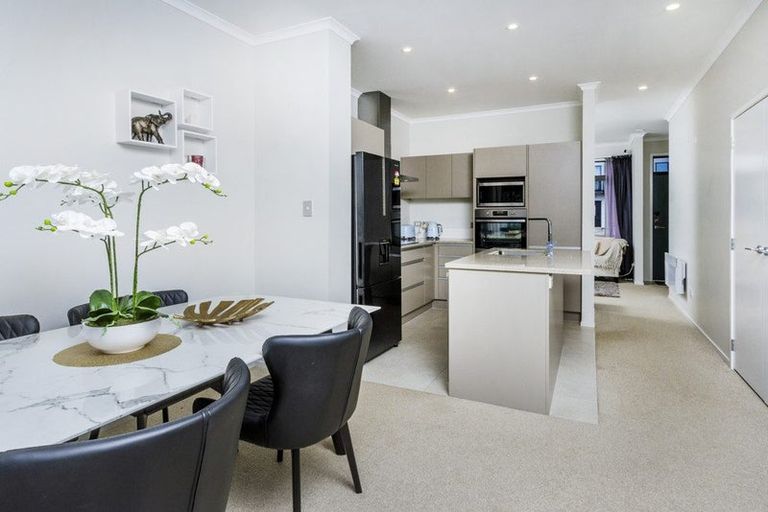 Photo of property in 11 Spotted Dove Road, Hobsonville, Auckland, 0616