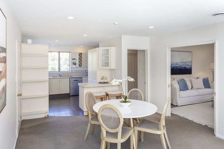 Photo of property in 2/37 Avonhead Road, Avonhead, Christchurch, 8042