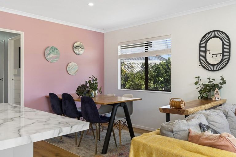 Photo of property in 47a Lyn Grove, Papamoa Beach, Papamoa, 3118