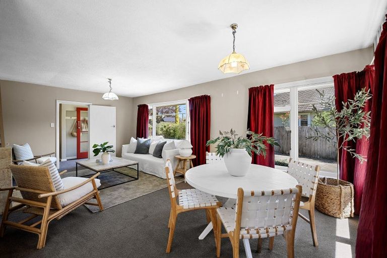 Photo of property in 8 Merton Place, Bryndwr, Christchurch, 8053