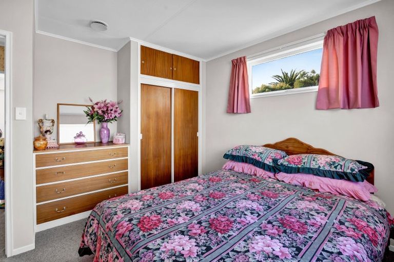 Photo of property in 3 Karaka Street, Hawera, 4610