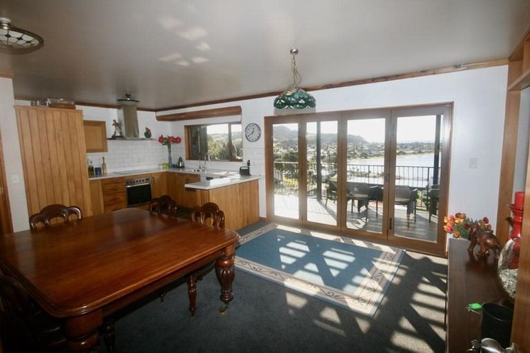 Photo of property in 16 Pine Grove, Tairua, 3508