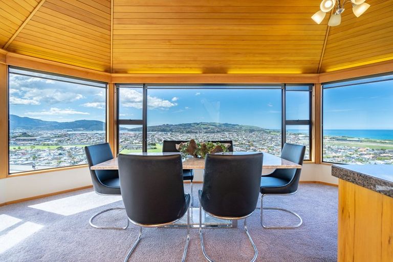 Photo of property in 95 Easther Crescent, Kew, Dunedin, 9012