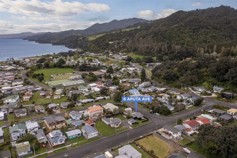 Photo of property in 6 Aputa Avenue, Te Puru, Thames, 3575