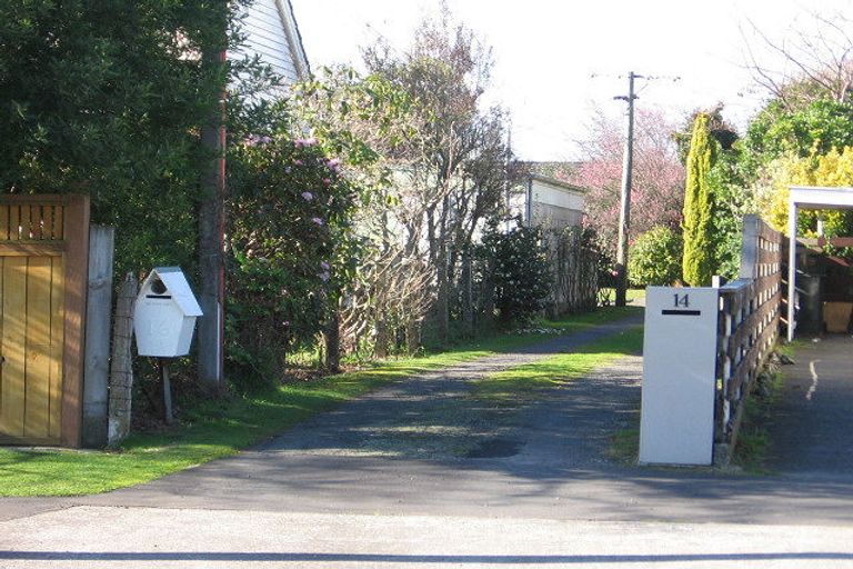 Photo of property in 14 Ascot Street, Hokowhitu, Palmerston North, 4410