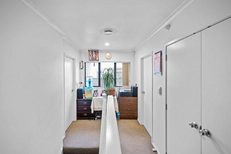 Photo of property in 83 Kamara Road, Glen Eden, Auckland, 0602