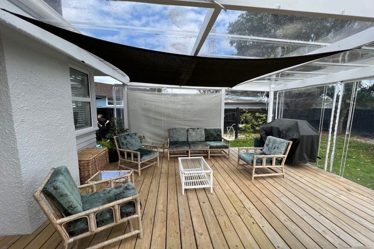 Photo of property in 82 Glen Marine Parade, Glendene, Auckland, 0602