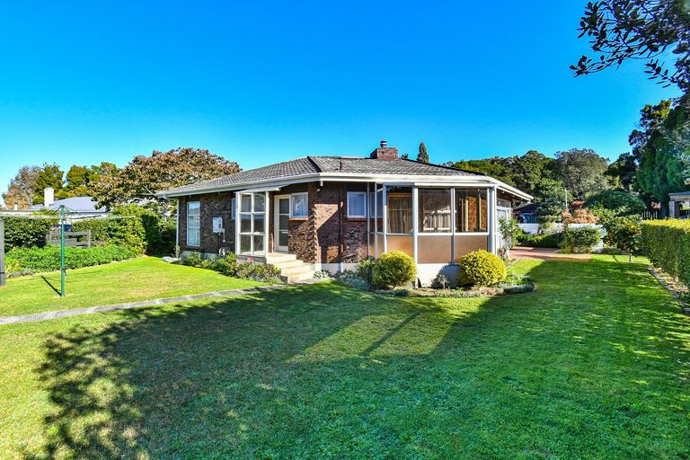 Photo of property in 350c Great South Road, Opaheke, Papakura, 2113