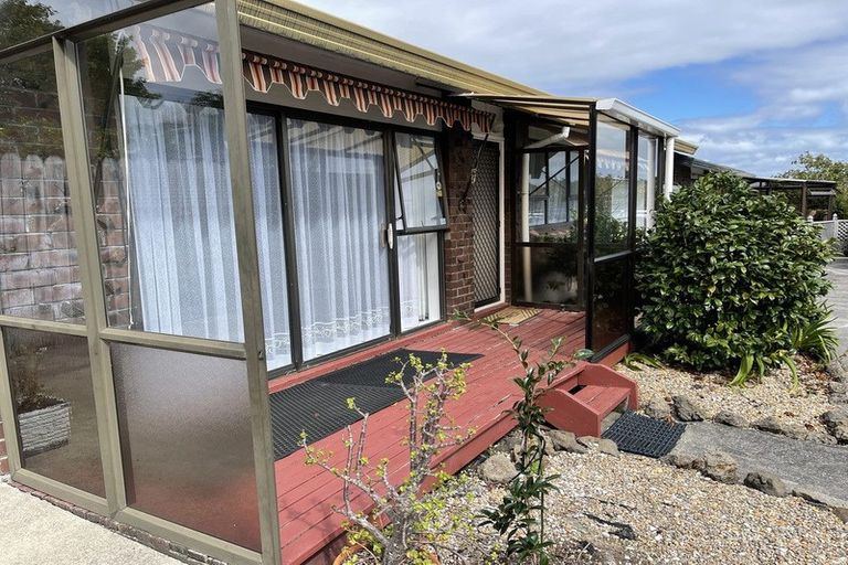 Photo of property in 1/123 Prince Regent Drive, Half Moon Bay, Auckland, 2012