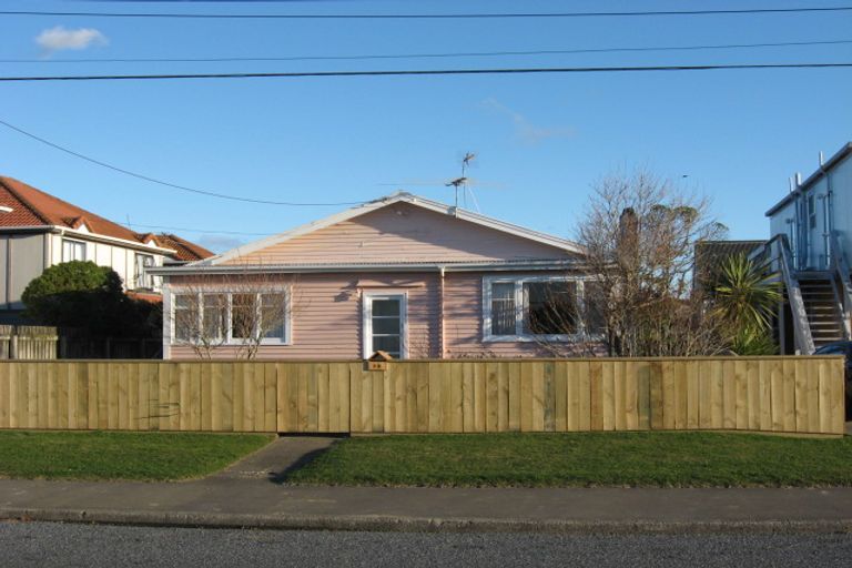 Photo of property in 73 Kemp Street, Kilbirnie, Wellington, 6022