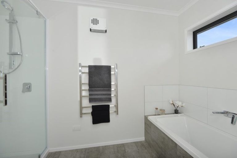 Photo of property in 59 Stace Hopper Drive, One Tree Point, 0118