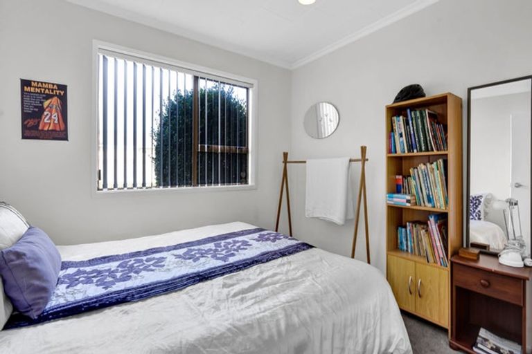 Photo of property in 25 Puketotara Street, Highlands Park, New Plymouth, 4312